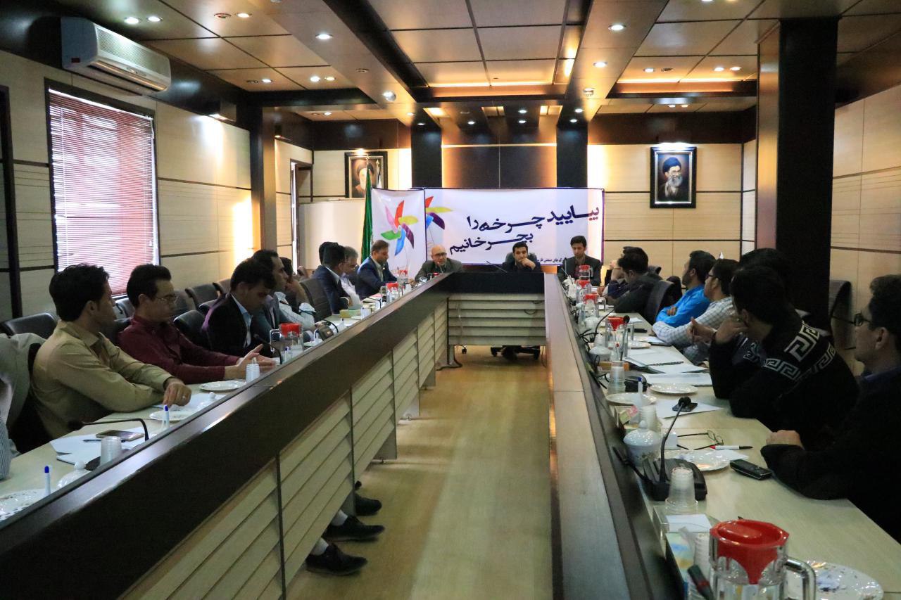 راه اندازی کمپين خريد کالای ايرانی با عنوان «بياييد چرخه را بچرخانيم» با شعار «خريد کالاي ايرانی، اشتغال فرزندان ايرانی» در فارس