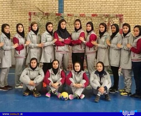مقام دوم دختران فیروزآباد در هندبال نوجوانان کشور+عکس مقام دوم دختران فیروزآباد در هندبال نوجوانان کشور+عکس