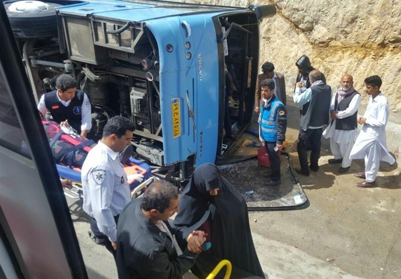 واژگونی مینیبوس توریستهای آلمانی به فوت ۲ نفر و مجروحیت ۱۸ نفر انجامید واژگونی مینیبوس توریستهای آلمانی به فوت ۲ نفر و مجروحیت ۱۸ نفر انجامید
