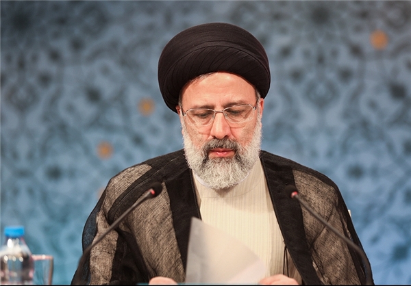 دولت توانایی نقد کردن چک برجام را ندارد/ رئیس‌جمهور 50 نسبت ناروا به منتقدان داده است/ در دولت ما امر محرمانگی وجود ندارد