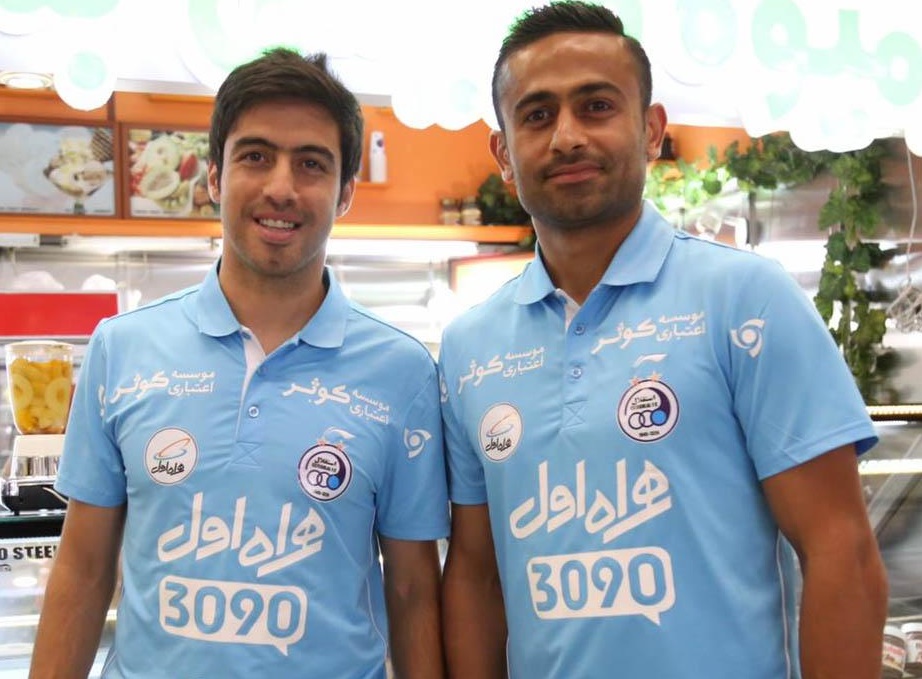 هافبک استقلال داماد شد