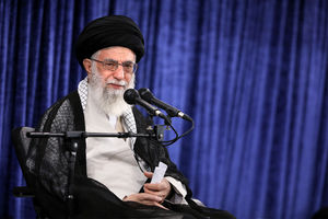 نظر رهبر انقلاب درباره شعار دادن علیه مسؤولان نظام چیست؟ نظر رهبر انقلاب درباره شعار دادن علیه مسؤولان نظام چیست؟