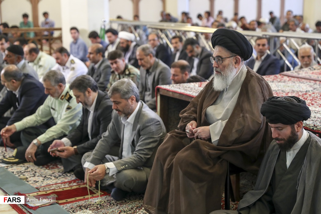 آیین نماز عید سعید فطر در شیراز؛ سومین حرم اهل بیت (ع) آیین نماز عید سعید فطر در شیراز؛ سومین حرم اهل بیت (ع)