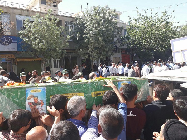 تشییع شهید مدافعان حرم لشکر فاطمیون در شیراز+ عکس تشییع شهید مدافعان حرم لشکر فاطمیون در شیراز+ عکس