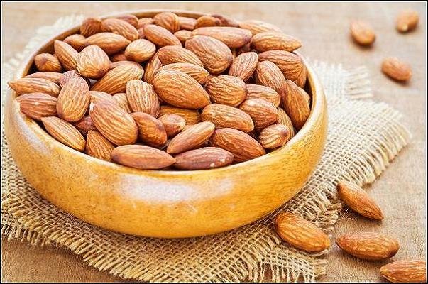 مصرف بادام مناسب ترین گزینه برای تنظیم کلسترول افرادی با رژیم غذایی مصرف بادام مناسب ترین گزینه برای تنظیم کلسترول افرادی با رژیم غذایی