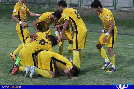 پیروزی دلچسب فجرسپاسی برابر ذوب آهن اصفهان+تصاویر پیروزی دلچسب فجرسپاسی برابر ذوب آهن اصفهان+تصاویر