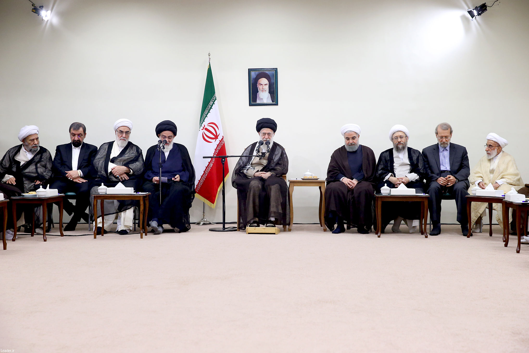 مجمع باید انقلابی فکر کند و انقلابی باقی بماند/ مجمع تشخیص در فرآیند مدیریت کشور تأثیر بسیار مهمی دارد مجمع باید انقلابی فکر کند و انقلابی باقی بماند/ مجمع تشخیص در فرآیند مدیریت کشور تأثیر بسیار مهمی دارد