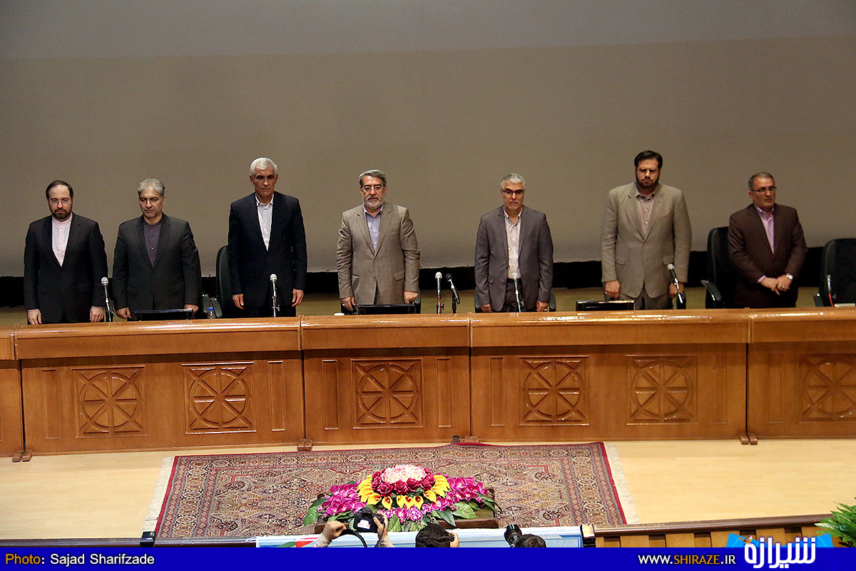 افشانی: فاصلهای بین من و اصحاب رسانه وجود نداشت/ هرماه یک پروژه ملی در فارس به بهرهبرداری میرسد/ مهمترین اقدام ما مصوبه شورای عالی آب بود/ تبادار: این مصوبه راه طولانی دارد/ دوستی مستحکمی با آیت الله ایمانی دارم/ از همه ظرفیتها برای توسعه فارس استفاده میکنم افشانی: فاصلهای بین من و اصحاب رسانه وجود نداشت/ هرماه یک پروژه ملی در فارس به بهرهبرداری میرسد/ مهمترین اقدام ما مصوبه شورای عالی آب بود/ تبادار: این مصوبه راه طولانی دارد/ دوستی مستحکمی با آیت الله ایمانی دارم/ از همه ظرفیتها برای توسعه فارس استفاده میکنم