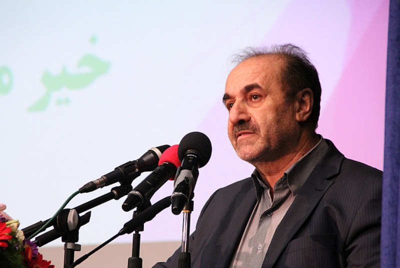 افزایش بدهی دولت نشان‎‌دهنده بیماری ساختار اداری کشور است/ اگر جلوی ریخت و پاش گرفته نشود دیگر بودجه عمرانی نداریم