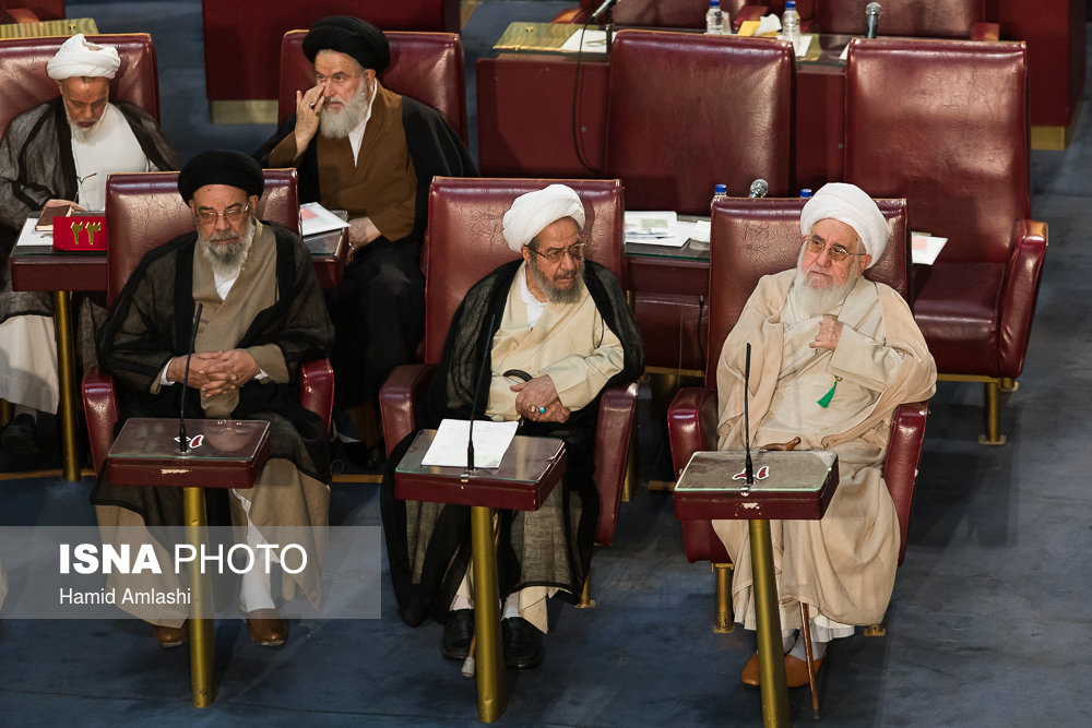 تغییر جدید در سازمان صداوسیما/صاحب جدید صندلی مرحوم هاشمی/معاون اول احمدی‌نژاد رهبر شبکه کلاهبرداری است!/استخدام رانتی یک ژن خوب دیگر در یک شرکت نفتی