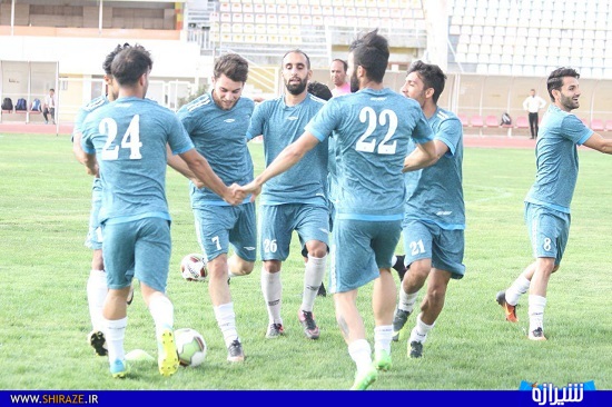 تمرینات آماده سازی فجرشهید سپاسی جهت دیدار باگل گهر سیرجان+تصاویر تمرینات آماده سازی فجرشهید سپاسی جهت دیدار باگل گهر سیرجان+تصاویر