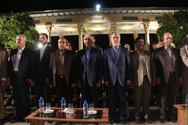 عمق فرهنگ ایران در شعر حافظ متجلی است/حافظ، مصلح اجتماعی/ فارس در شکل گیری تمدن اسلامی ایران نقش آفرین بوده است