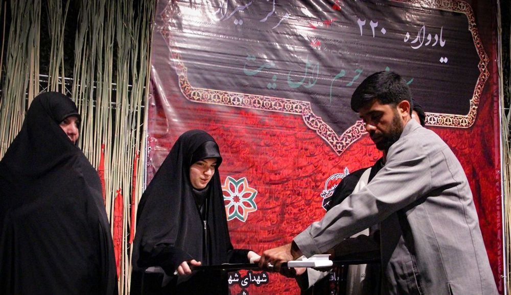 شهید حججی عظمت شهدای مدافع حرم را نشان داد/ نظام استکبار هنوز از ما باج می‌خواهد