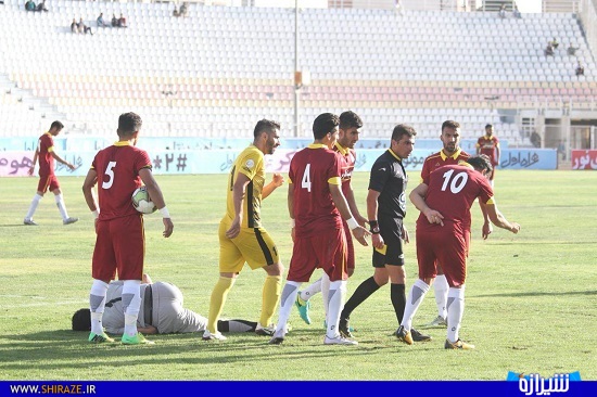 پیروزی خانگی فجرشهیدسپاسی در هفته دهم لیگ یک فوتبال کشور+تصاویر