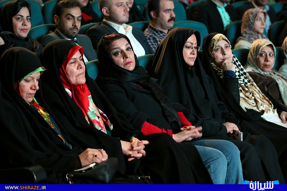 همایش «حقوق زن، حقوق بشر» با حضور چهره های سیاسی و حامیان فمینیست+ تصاویر همایش «حقوق زن، حقوق بشر» با حضور چهره های سیاسی و حامیان فمینیست+ تصاویر