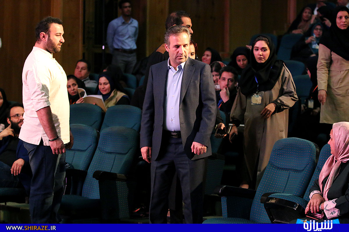 همایش «حقوق زن، حقوق بشر» با حضور چهره های سیاسی و حامیان فمینیست+ تصاویر همایش «حقوق زن، حقوق بشر» با حضور چهره های سیاسی و حامیان فمینیست+ تصاویر