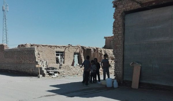 اینجا همه چیز جمع است؛ از ترک‌تحصیل و جمع‌آوری ضایعات بدلیل فقر گرفته تا سالَک و اعتیاد و فقدان آب آشامیدنی!
