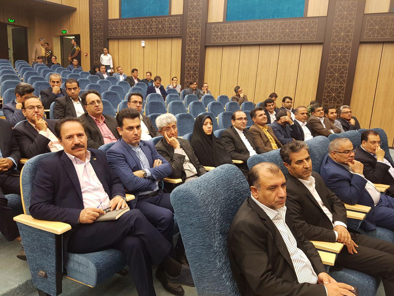 وجود بیش از دو هزار حلقه چاه غیرمجاز در شیراز/ ارزش اقتصادی آب پایین است! وجود بیش از دو هزار حلقه چاه غیرمجاز در شیراز/ ارزش اقتصادی آب پایین است!