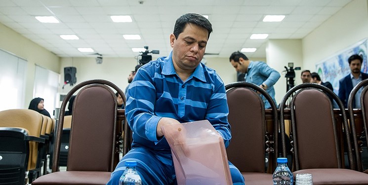 باقری درمنی به دار مجازات آویخته شد