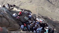 سقوط سنگ در غار حرا به قیمت جان زن تمام شد سقوط سنگ در غار حرا به قیمت جان زن تمام شد