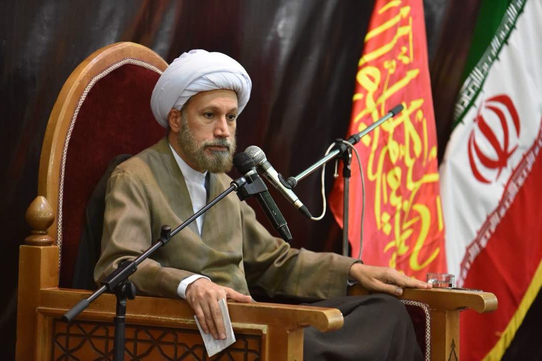 انقلابی گری با انقلابی بودن متفاوت است/ انقلابی ها افراطی نیستند/ منافع نظام منحصر به فرد یا گروه خاصی نیست