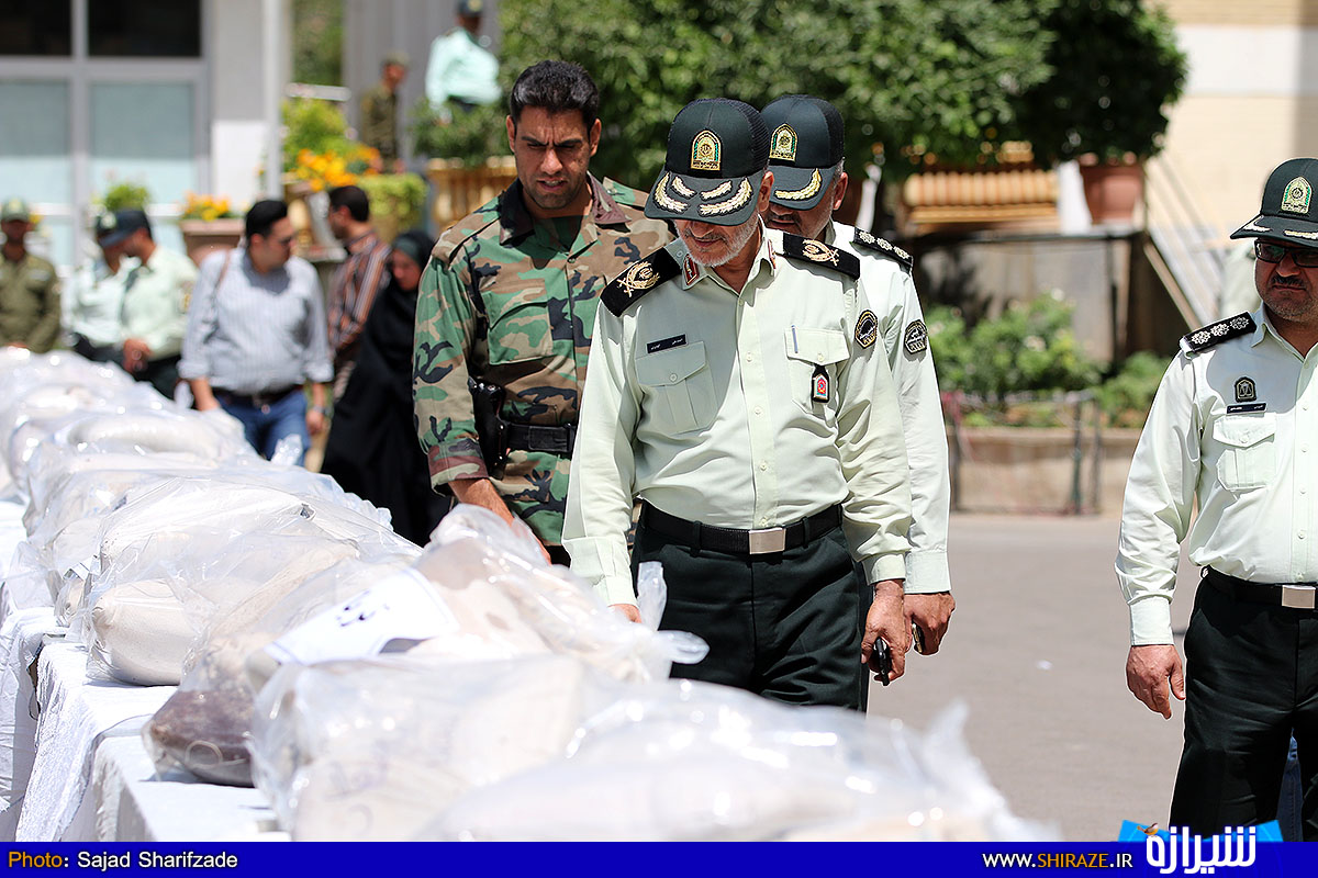 کشف چهار تن و 100 کیلوگرم انواع مواد مخدر طی هفته گذشته کشف چهار تن و 100 کیلوگرم انواع مواد مخدر طی هفته گذشته