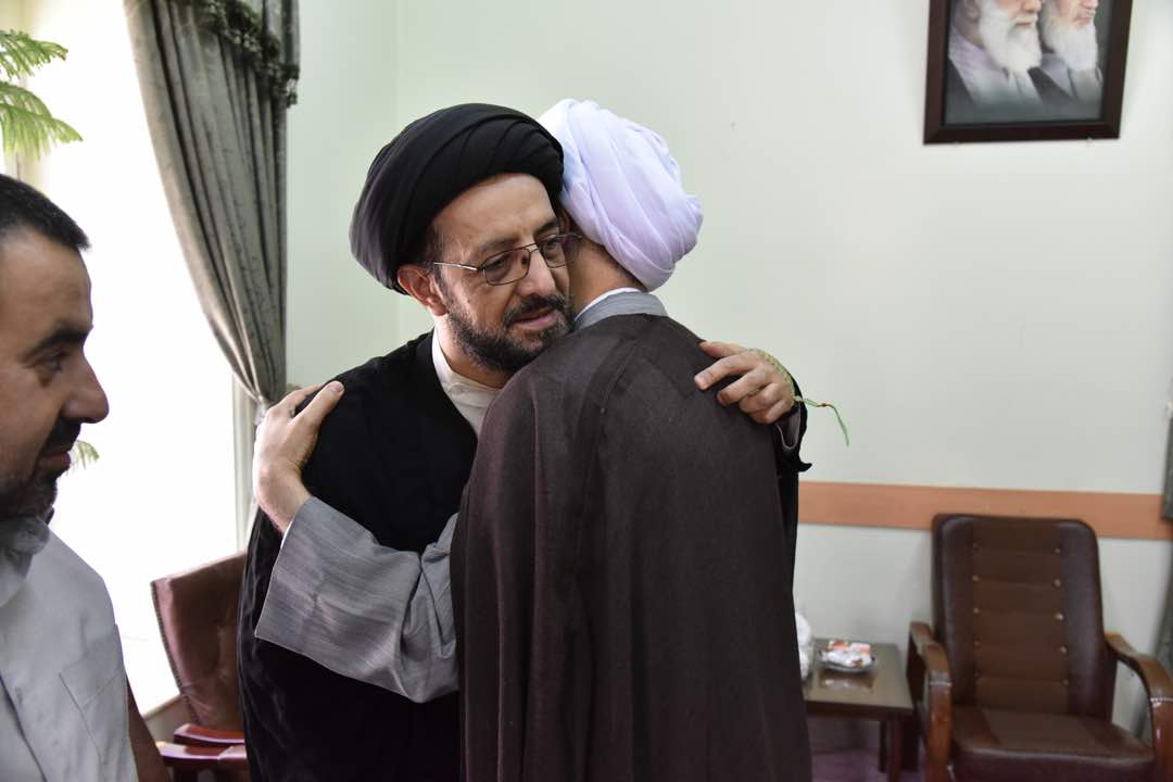 دیدار مسئولان کانون رهپویان وصال با نماینده ولی فقیه در فارس دیدار مسئولان کانون رهپویان وصال با نماینده ولی فقیه در فارس