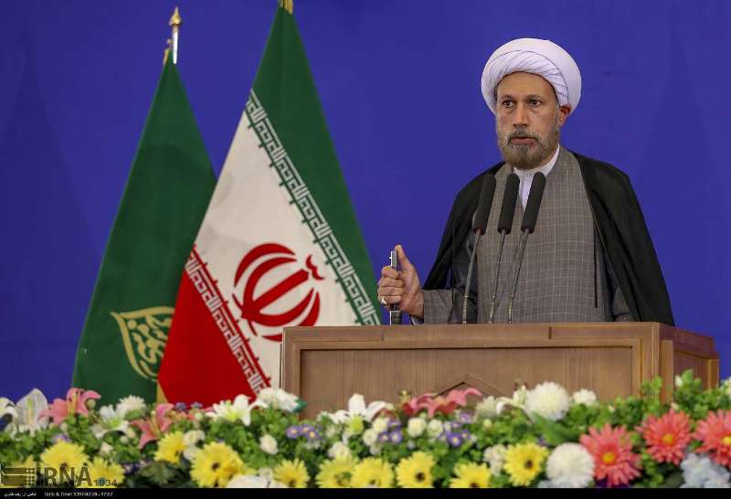 جلوی فساد و دزدی قبل از رخ دادن آن گرفته شود/ درخواست امام جمعه شیراز برای استمرار حضور و پاسخگویی مدیران پس از نماز جمعه در میان مردم جلوی فساد و دزدی قبل از رخ دادن آن گرفته شود/ درخواست امام جمعه شیراز برای استمرار حضور و پاسخگویی مدیران پس از نماز جمعه در میان مردم