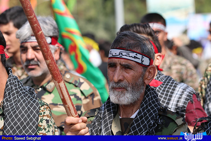 اجتماع بسیجیان شیراز در پادگان امام حسین اجتماع بسیجیان شیراز در پادگان امام حسین