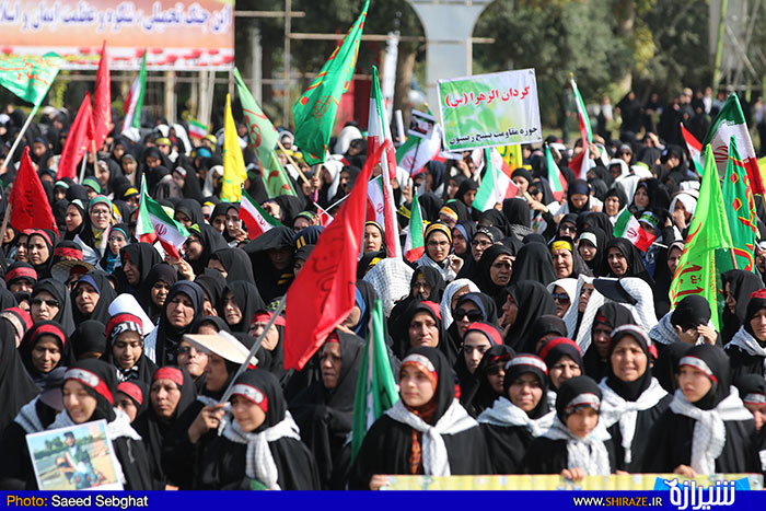 اجتماع بسیجیان شیراز در پادگان امام حسین اجتماع بسیجیان شیراز در پادگان امام حسین