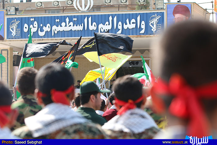 اجتماع بسیجیان شیراز در پادگان امام حسین اجتماع بسیجیان شیراز در پادگان امام حسین