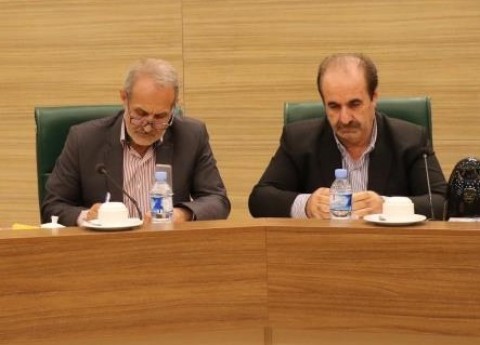 عزم دولت برای انتخاب استاندار غیر بومی/ هیچ پروژه ای در هفته دولت در فارس افتتاح نشد/حضور 26 هزار توریست عمانی در فارس/کلوخ انداز را پاداش سنگ است! عزم دولت برای انتخاب استاندار غیر بومی/ هیچ پروژه ای در هفته دولت در فارس افتتاح نشد/حضور 26 هزار توریست عمانی در فارس/کلوخ انداز را پاداش سنگ است!