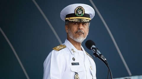 فرماندهی که 20 مرتبه از فرمانده کل قوا تقدیرنامه دریافت کرد/ دریادلی لازمه دریاداری است/ نیروی دریایی ایران عامل پایدارکننده امنیت جمعی جهانی در منطقه است