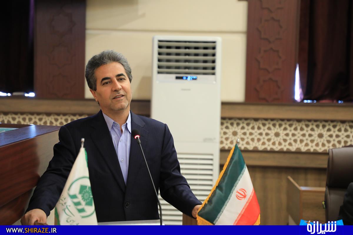 نیاز کمربندی شیراز به 260 میلیارد تومان اعتبار/شهردار: تغییر کاربری باغات گروه 5 برای تملک باغات گروه یک است/افزایش 25 درصدی توزیع سیلندر گاز نیاز کمربندی شیراز به 260 میلیارد تومان اعتبار/شهردار: تغییر کاربری باغات گروه 5 برای تملک باغات گروه یک است/افزایش 25 درصدی توزیع سیلندر گاز