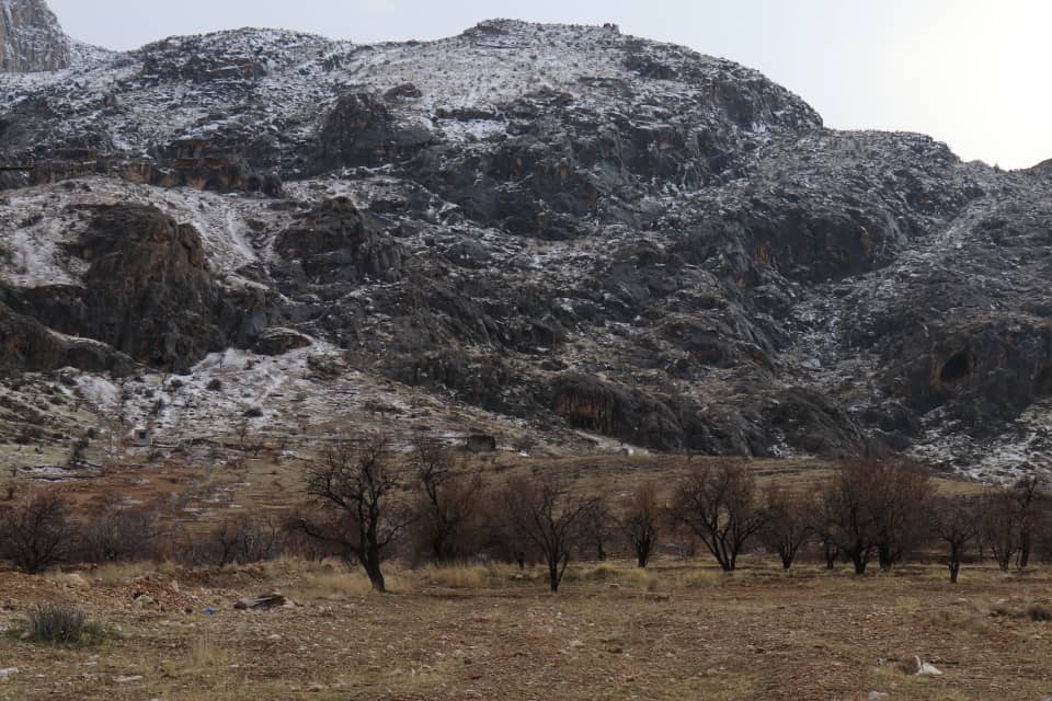 یک روز برفی در استهبان