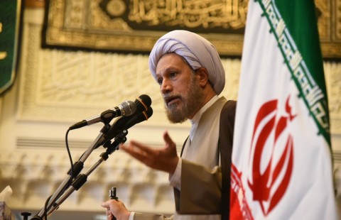 ببین عمل چه می گوید، به شعار های زبان نیست