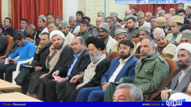 همایش بزرگداشت یوم الله ۹ دی در فیروزآباد برگزار شد+ تصاویر همایش بزرگداشت یوم الله ۹ دی در فیروزآباد برگزار شد+ تصاویر