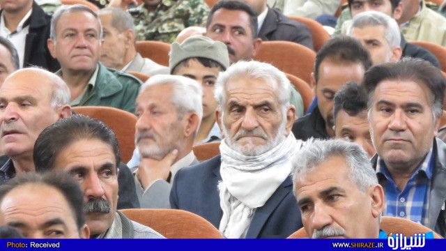 همایش بزرگداشت یوم الله ۹ دی در فیروزآباد برگزار شد+ تصاویر همایش بزرگداشت یوم الله ۹ دی در فیروزآباد برگزار شد+ تصاویر