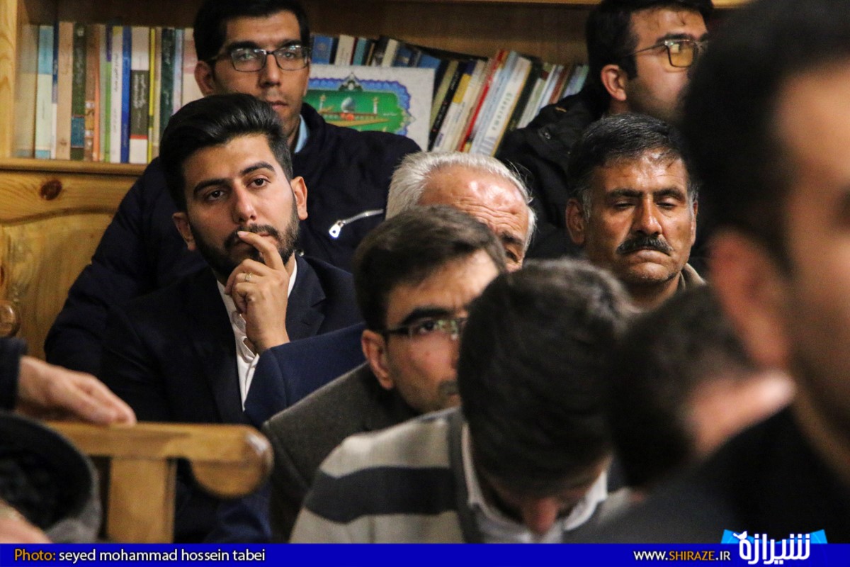 سخنرانی زاکانی در جمع نیروهای انقلابی سومین حرم اهل بیت (ع) سخنرانی زاکانی در جمع نیروهای انقلابی سومین حرم اهل بیت (ع)