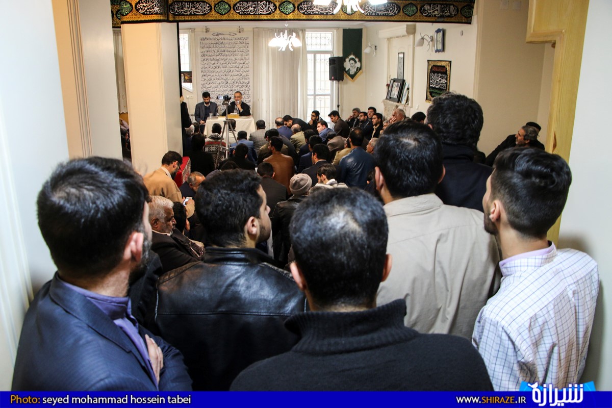 سخنرانی زاکانی در جمع نیروهای انقلابی سومین حرم اهل بیت (ع) سخنرانی زاکانی در جمع نیروهای انقلابی سومین حرم اهل بیت (ع)