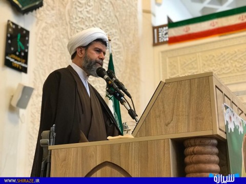 مردم انتقاد بی مورد مسئولی که به دشمن کُد بدهد و باعث روشن شدن امید در دل دشمنان را بر نمی تابند