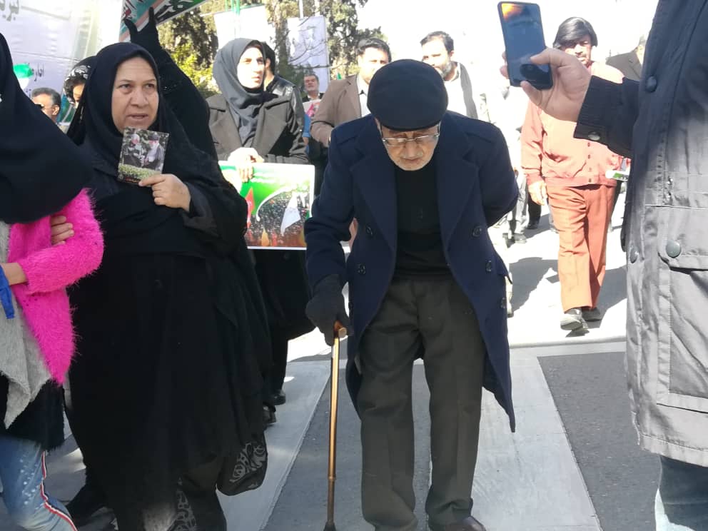شیرازی‌ها گام اول را به شایستگی برداشتند/ آغاز گام دوم انقلاب با خون مطهر شهدای مقاومت/ حمله به عین الاسد، همه‌ی انتقام سخت نبود