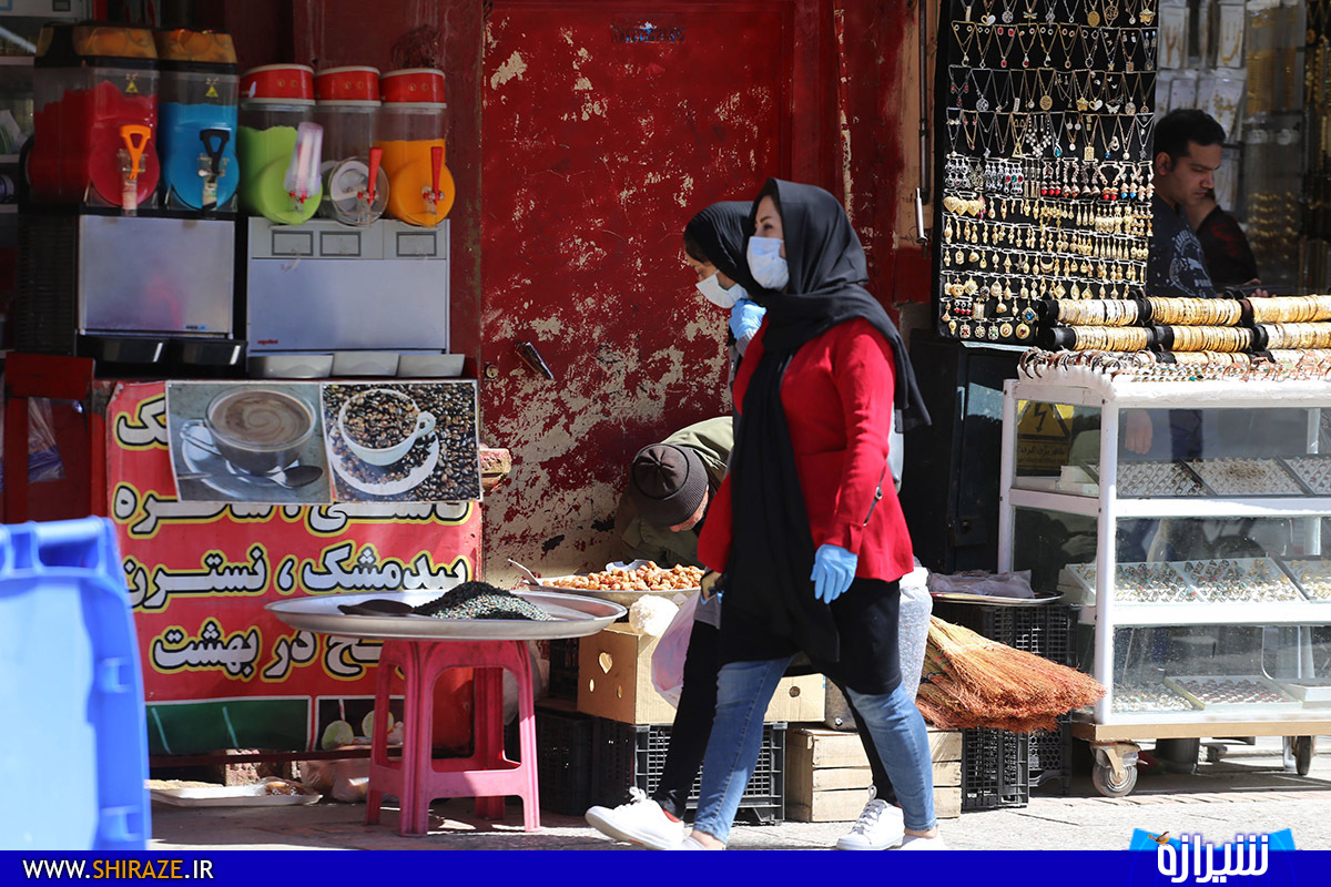 تغییر کاربری بسیاری از خطوط تولید صنایع فارس به تولید ماسک/ سفر و بازارگردی ممنوع/ دلالان ماسک همچنان جولان میدهند تغییر کاربری بسیاری از خطوط تولید صنایع فارس به تولید ماسک/ سفر و بازارگردی ممنوع/ دلالان ماسک همچنان جولان میدهند