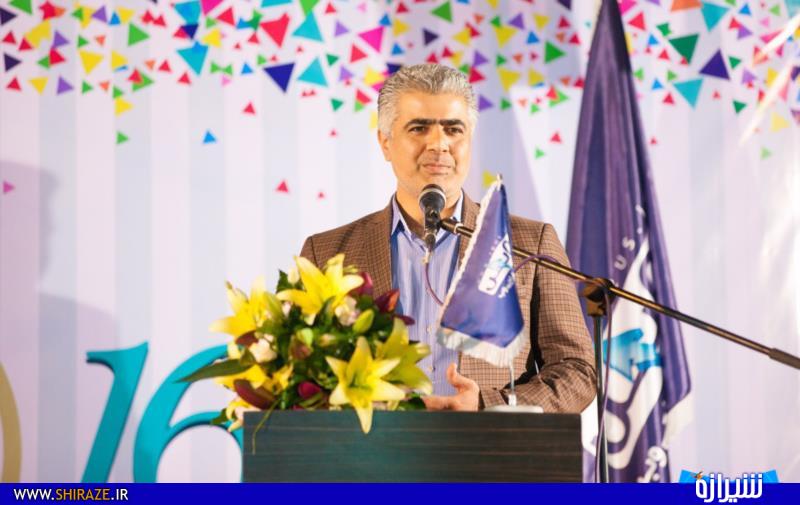 مسئول مرکز داوری اتاق اصناف شیراز : بودجه بازرسان کل کشور قطع شده است و ما تنها راهکاری که پیدا کردیم کمک گرفتن از بسیج افتخاری است