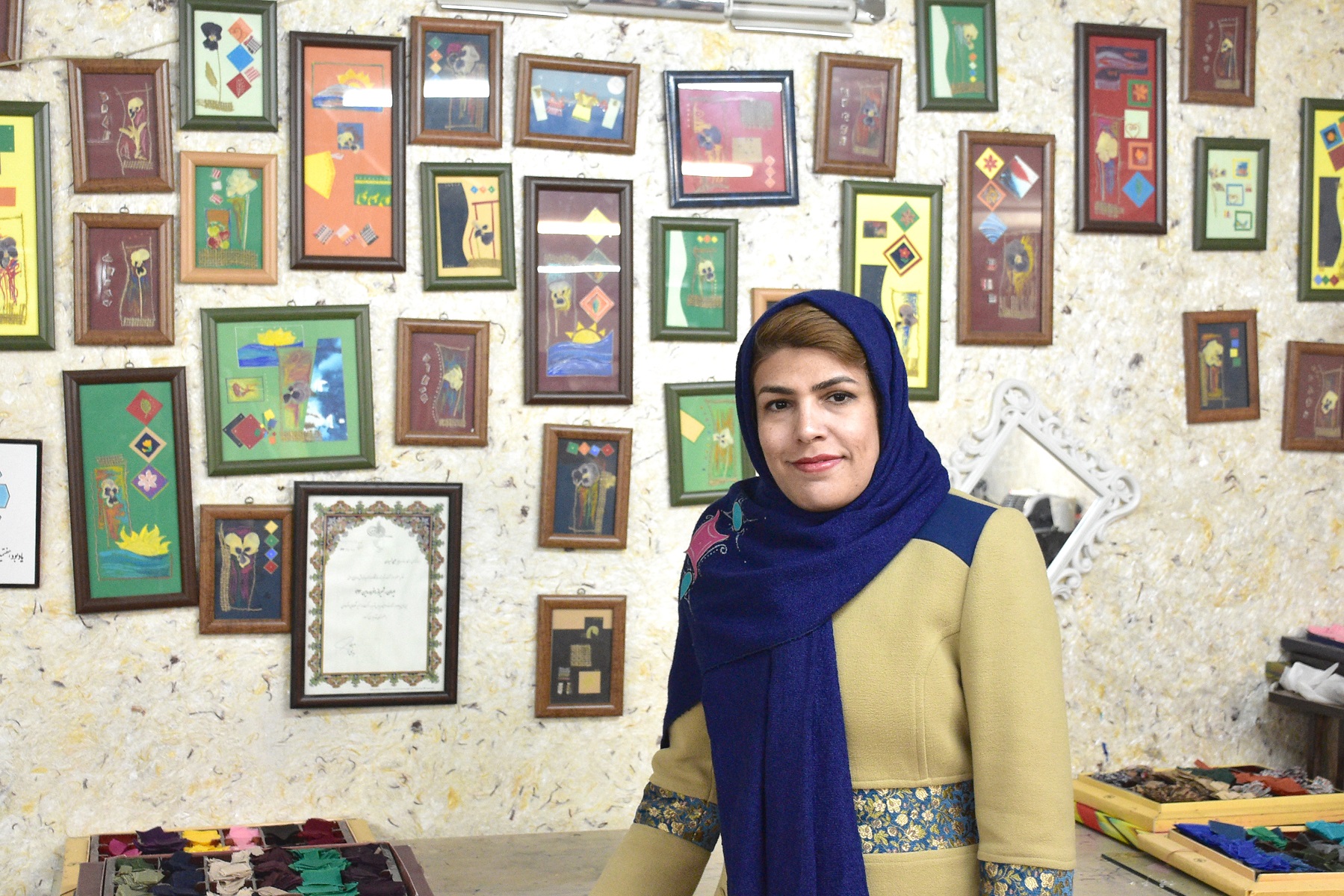 با 50 هزار تومان و یک جعبه رنگ شروع کردم با 50 هزار تومان و یک جعبه رنگ شروع کردم