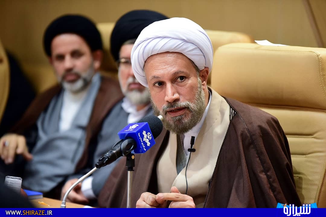 شوراي مشورتي راهبردي استان فارس تشکیل می شود/ وحدت میان نمایندگان لازم و ضروری است