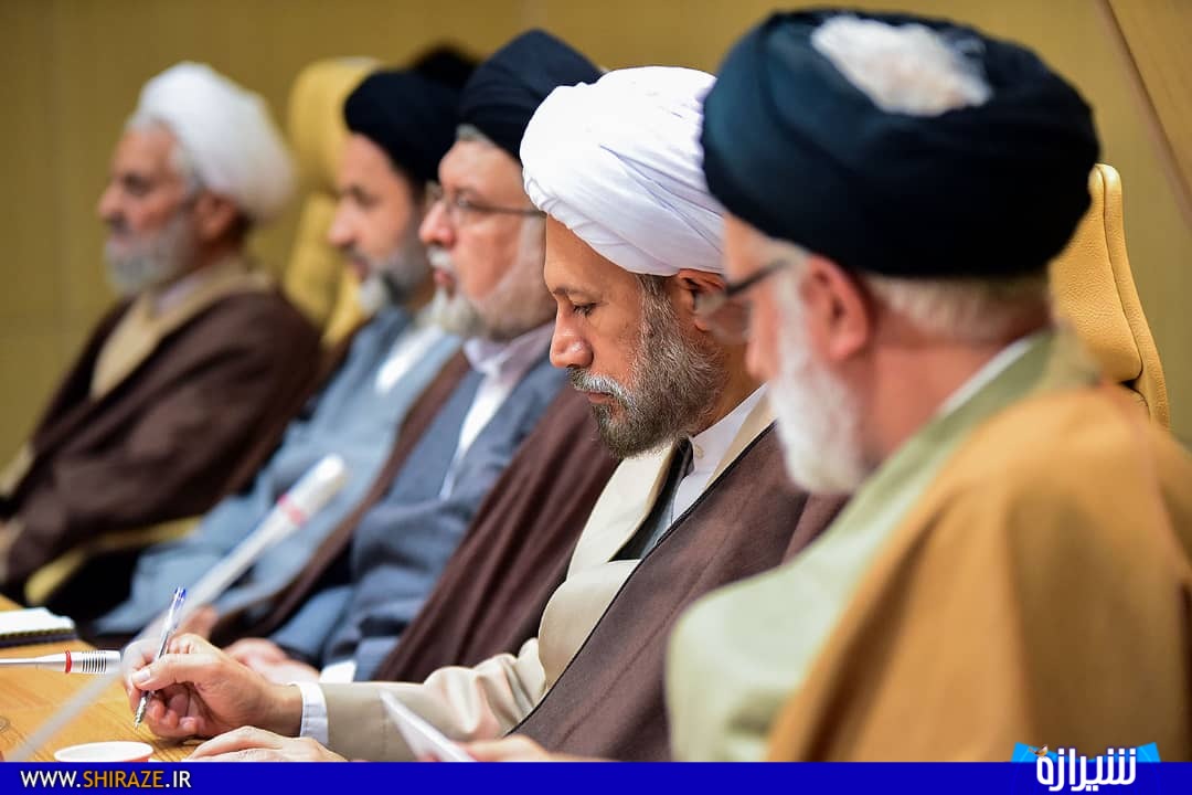 شوراي مشورتي راهبردي استان فارس تشکیل می شود/ وحدت میان نمایندگان لازم و ضروری است