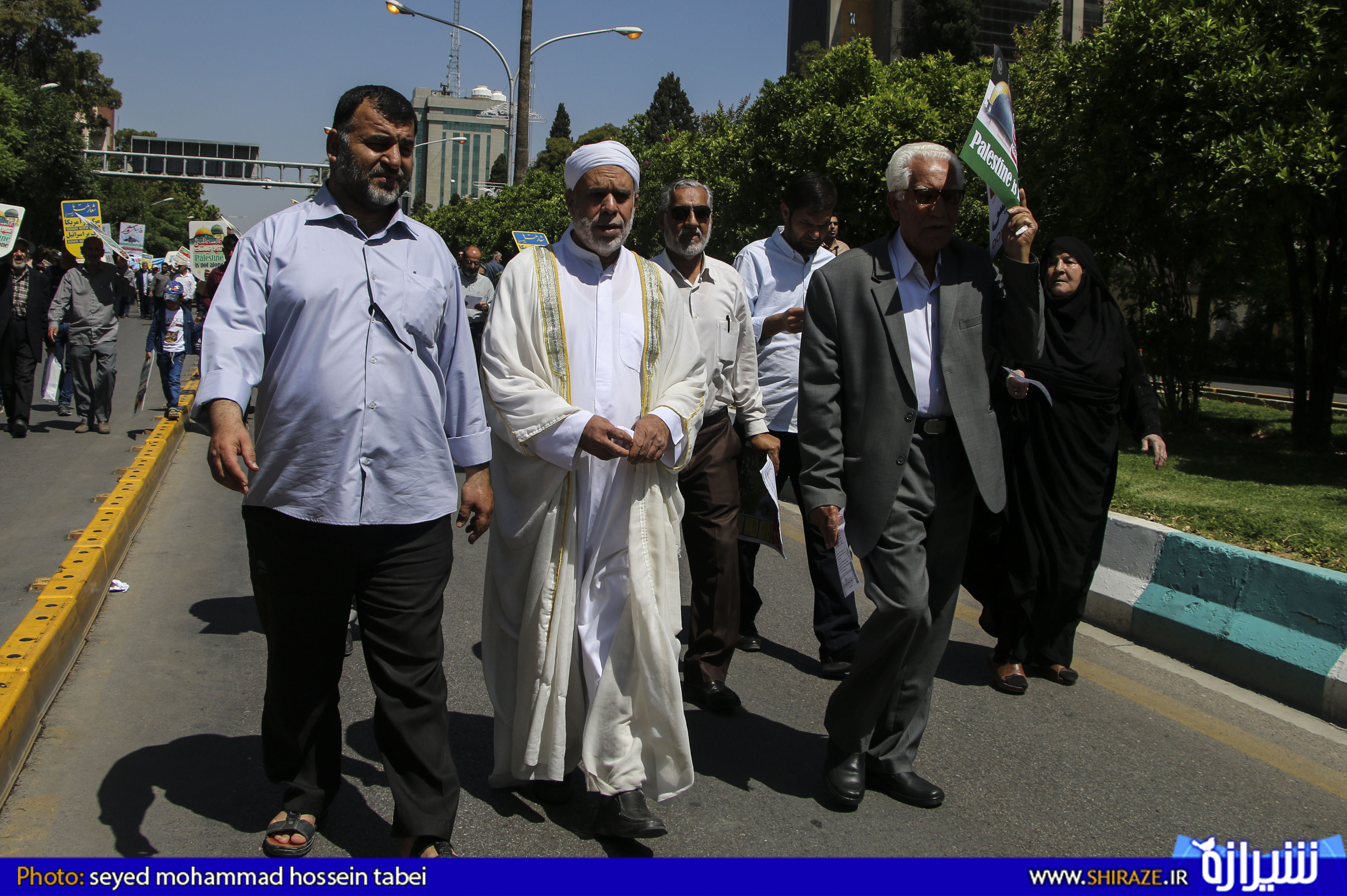 دهها هزار شیرازی «معامله قرن» را محکوم کردند دهها هزار شیرازی «معامله قرن» را محکوم کردند