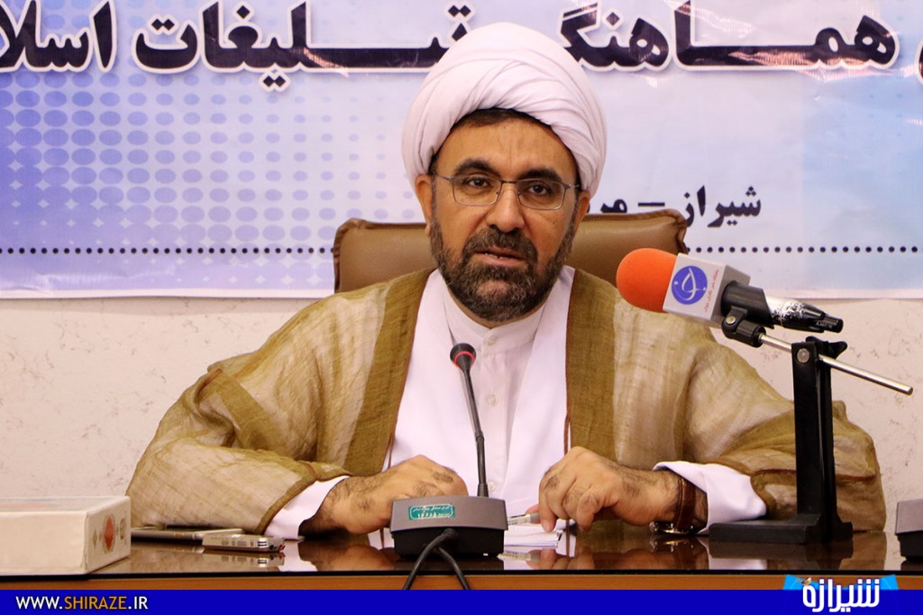 تشریح برنامه های روز قدس و سالروز رحلت امام راحل (ره) در استان فارس تشریح برنامه های روز قدس و سالروز رحلت امام راحل (ره) در استان فارس