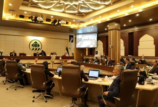 جانشین حاجتی امروز در شورای شهر شیراز سوگند یاد میکند جانشین حاجتی امروز در شورای شهر شیراز سوگند یاد میکند